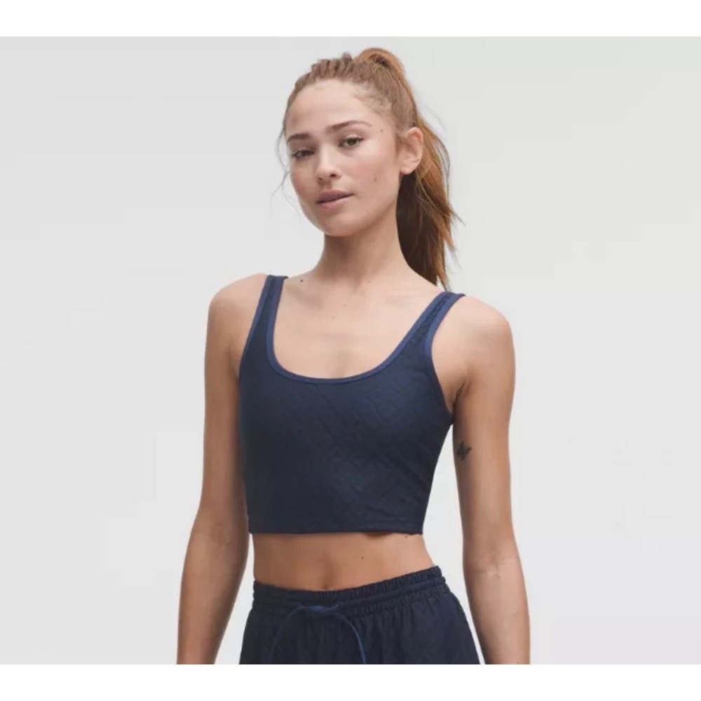 NWT Lululemon Textured Mesh Tennis Tank Top Navy Blue Size M